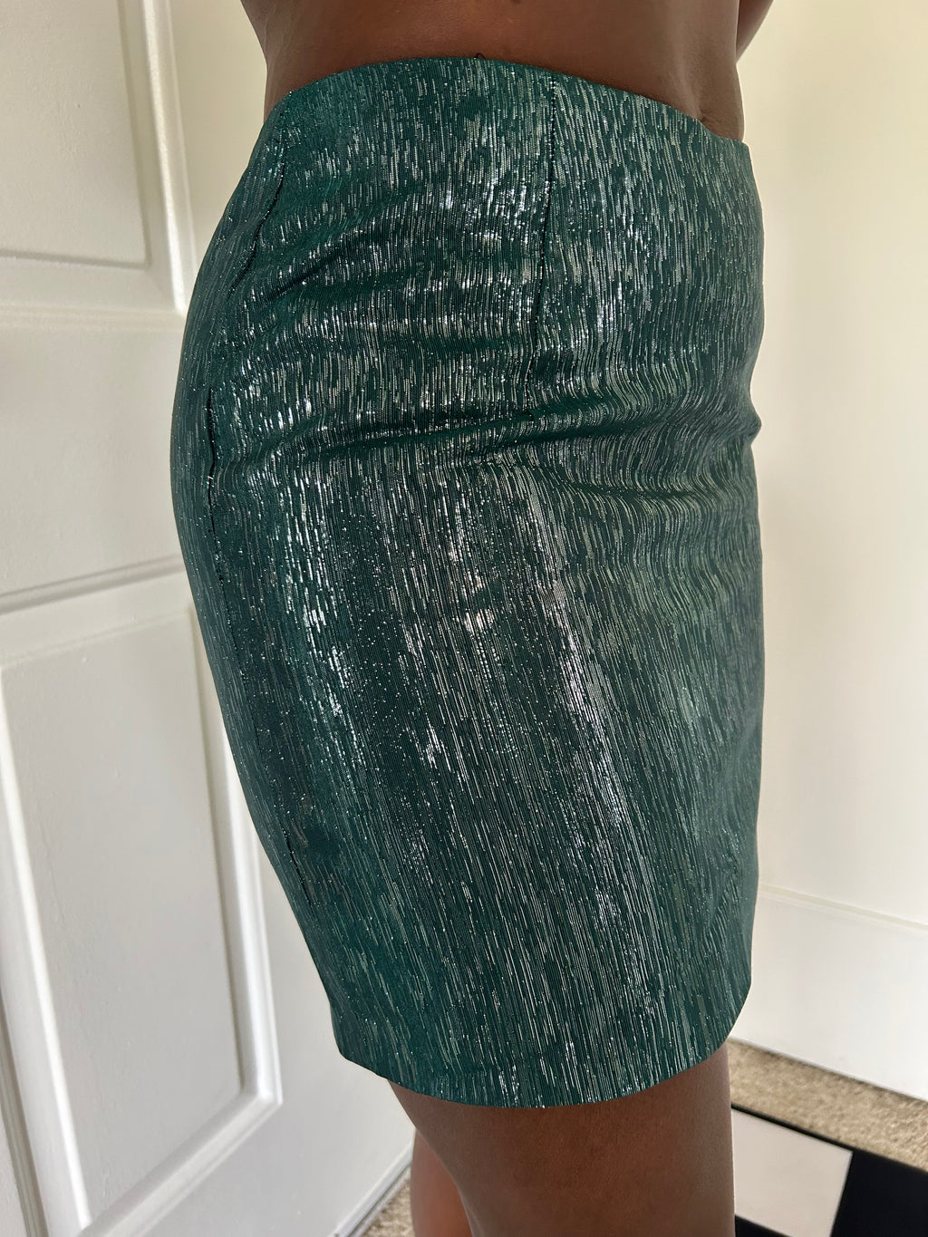 Ọ̀wúrọ̀ (Green Skirt)